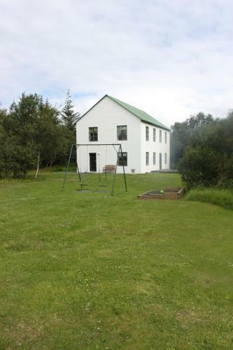 Hostal Guesthouse Hraunbaer