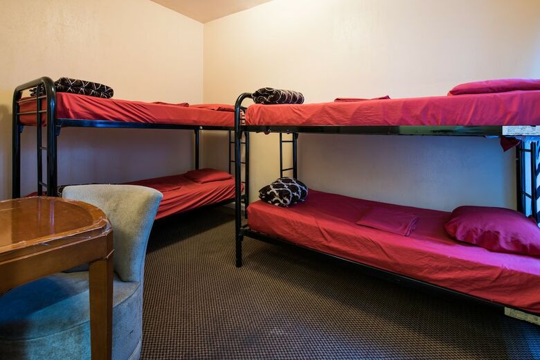 Albergue European Guest House