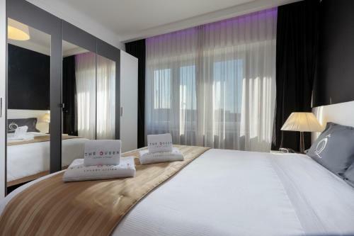 The Queen Luxury Apartments - Villa Giada