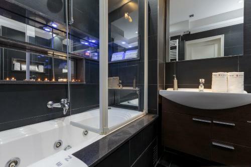 The Queen Luxury Apartments - Villa Giada
