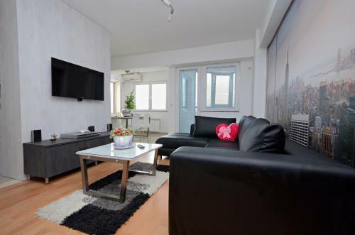 Aries Apartments