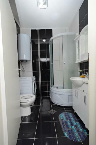 Aries Apartments