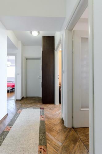 Aries Apartments