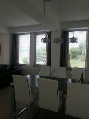 Atlantis Apartment 4 Pestani