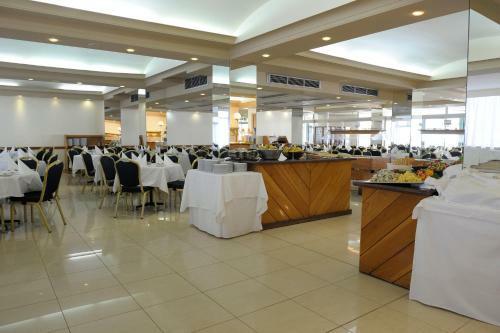 Oriana At The Topaz Hotel