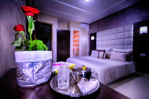 Hostal Hotel Vents Des Iles