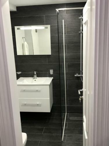 Hostal Guesthouse Montex