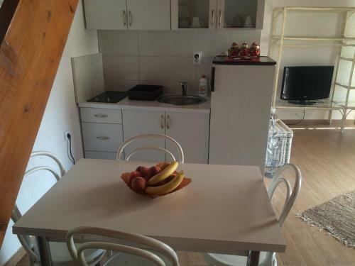 Apartments Lav Costas