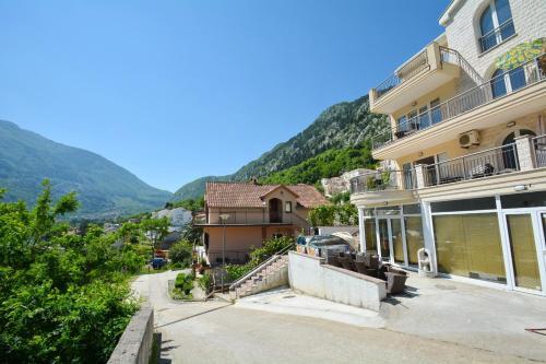 Apartments Vista Muo