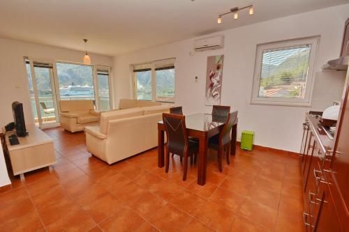 Apartments Vista Muo