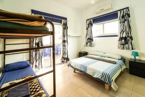 Albergue Hayarkon 48