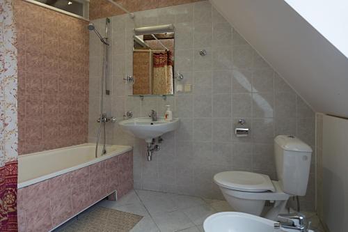 Bed & Breakfast Bernardinu St. Guest House