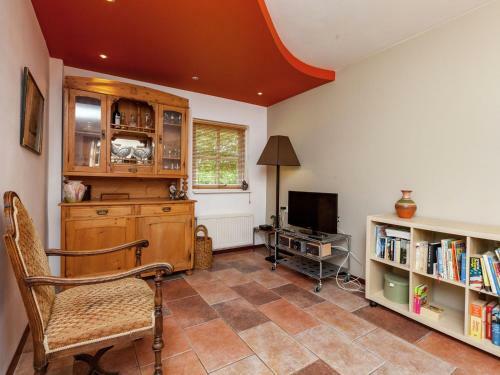Modern Holiday Home In Noordwijkerhout With Fireplace