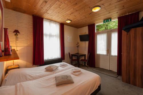 Hotel, Restaurant, Grand Caf� Het Wapen Van Aelden