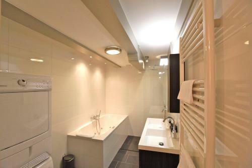 Cityden Canal Serviced Apartments