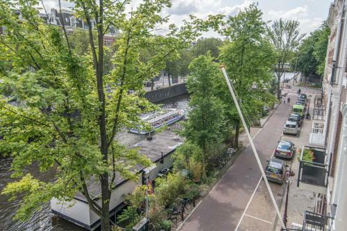Amstel Corner Hotel
