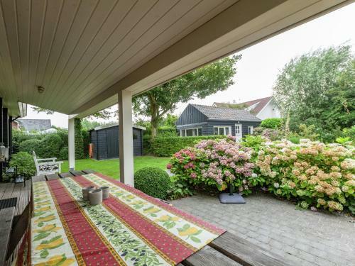 Splendid Holiday Home In Domburg With Parking