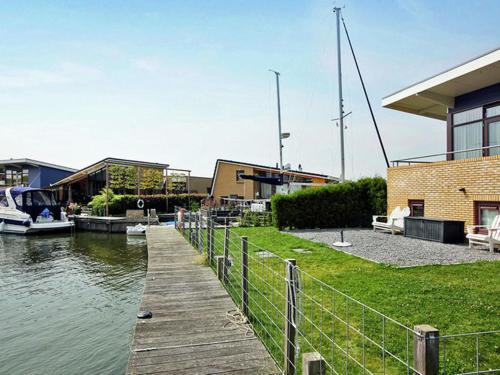 Holiday Home De Lemmer