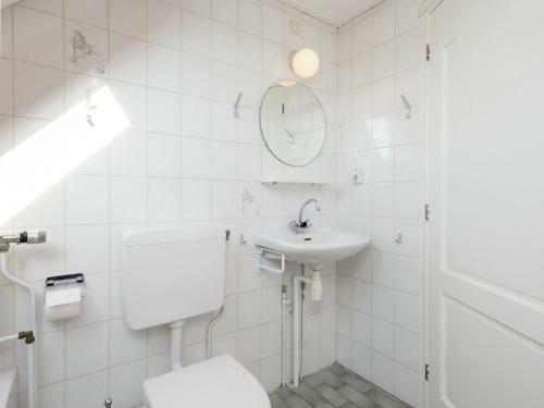Sunlit Apartment Near Sea In Oosterend Terschelling