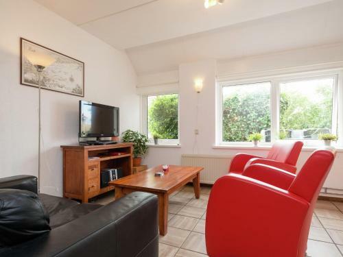Sunlit Apartment Near Sea In Oosterend Terschelling