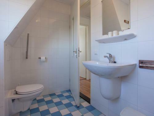 Spacious Villa In Vlieland With Terrace