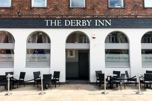 Hostal The Derby Hotel