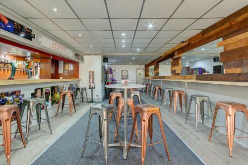 The New Sandringham Court Hotel