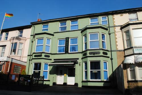 Mchalls Bed & Breakfast Adults Only