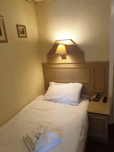 Bed & Breakfast The Parisienne Hotel