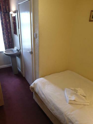 Bed & Breakfast The Parisienne Hotel