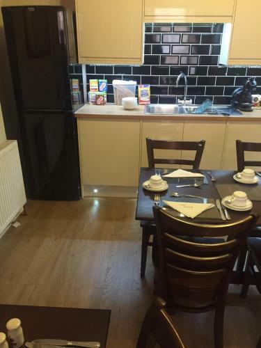 Hostal Marston Villa