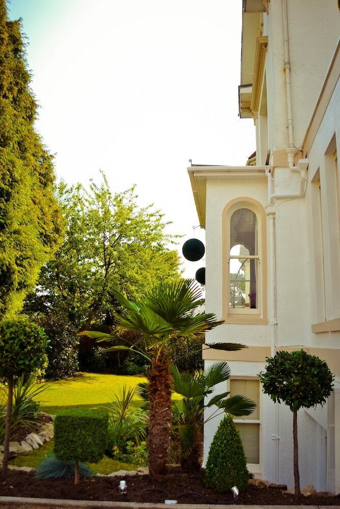Hostal Washington House Hotel