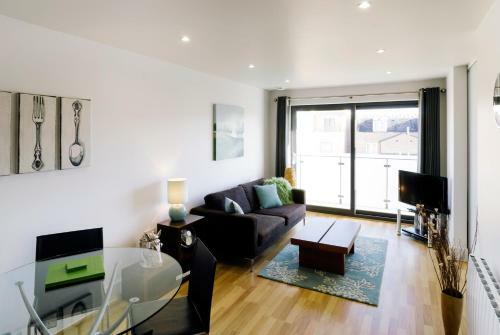 Your Space Apartments - Eden House