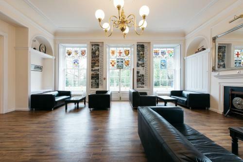 Hotel Gilwell Park