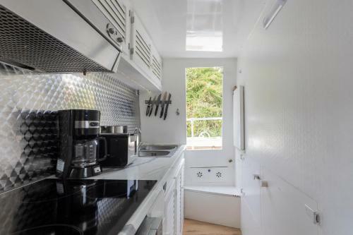 Riverscapes Heated Yacht Eucala