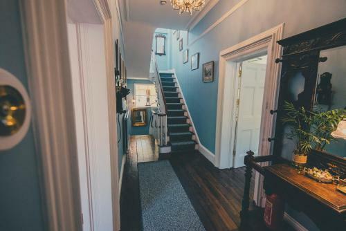Bed & Breakfast Sidney House