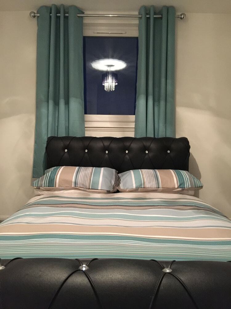 North Bridge Apartment