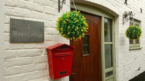 1 Mews Cottage