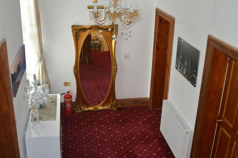 Bed & Breakfast Abbey House