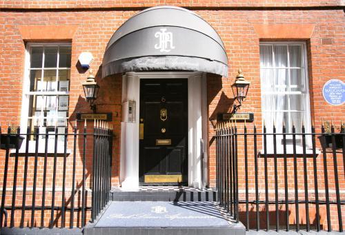 Park Lane Apartments/shaw House