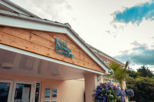 Newquay Bay Resort - Families And Couples Only