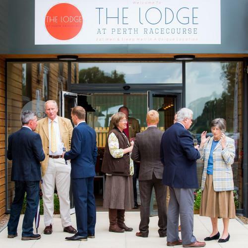 The Lodge At Perth Racecourse