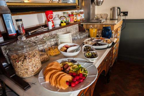 Hostal St Anns Guest House