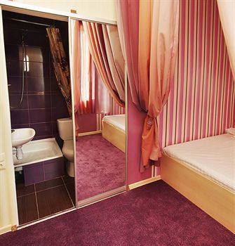 Zirka Hotel