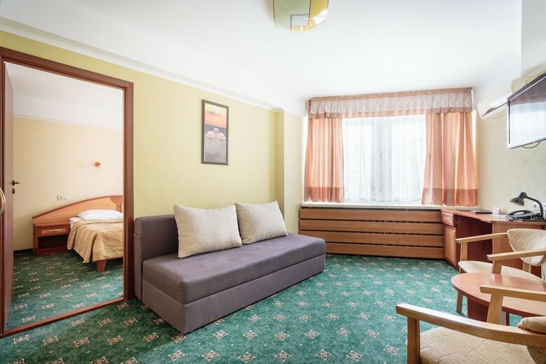 Tourist Hotel