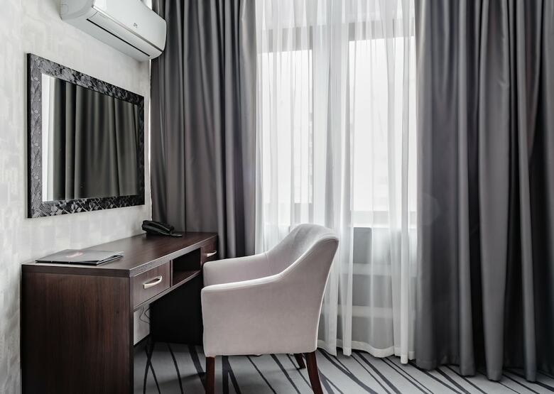 Tourist Hotel