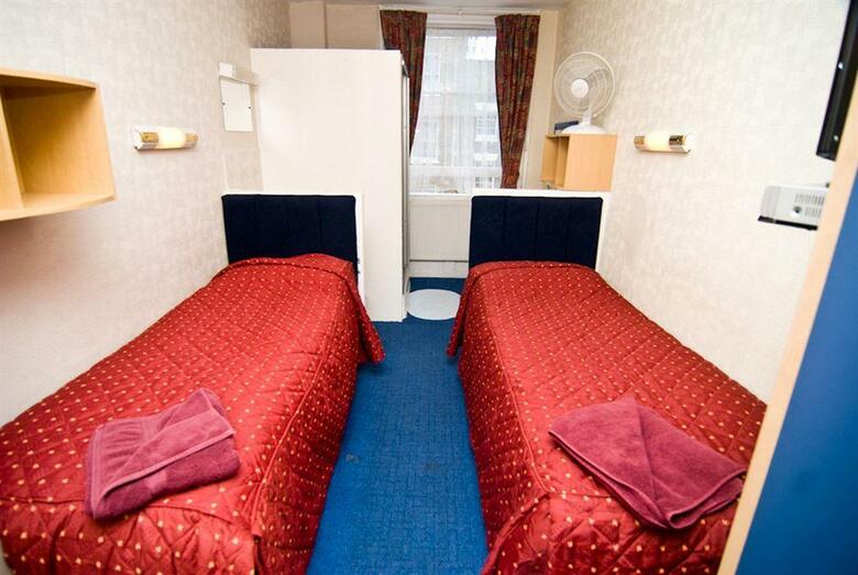 Boston Court Hotel