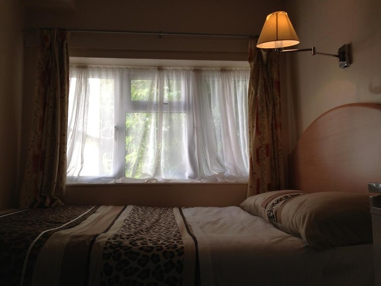 Bed & Breakfast Acton Town Hotel