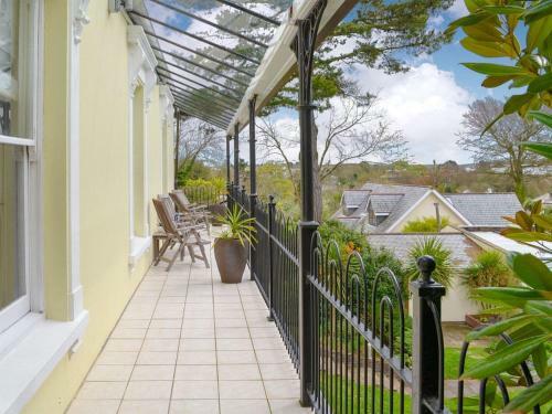 Carnethic House - One Acre View