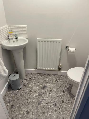 The Beeches - Serviced Duplex Apartment